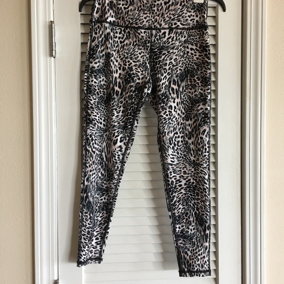 Betsey Johnson Pants - Betsey Johnson Animal Print Leggings Cheetah Print